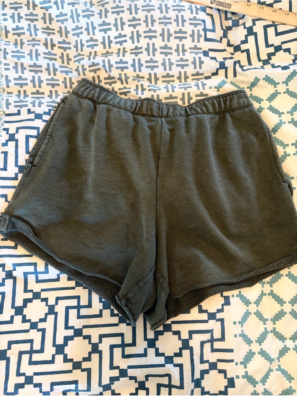 Aerie Forest Green Athletic Knit Lounge Shorts Size Medium. EUC.